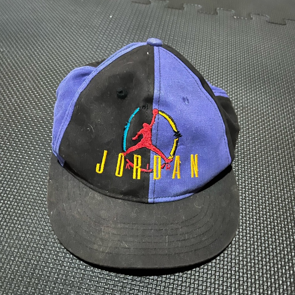 90s Vintage Jordan Colorblock Embroidered Snapback Hat -  Youth size